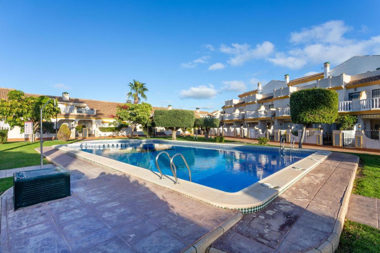 Pool-Side Townhouse In Cabo Roig Vila Orihuela Exterior foto